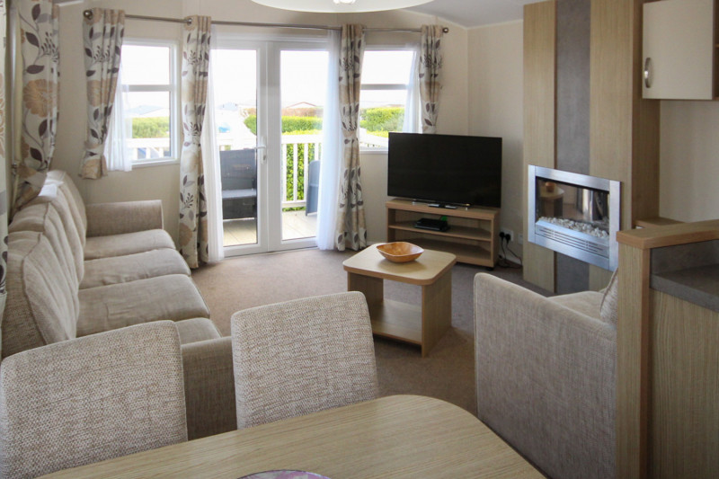 Willerby Brockenhurst 2016 at Allhallows, Kent. 3 bedrooms, decking, DG/CH