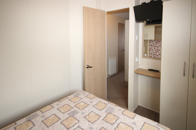 Willerby Brockenhurst 2016 at Allhallows, Kent. 3 bedrooms, decking, DG/CH