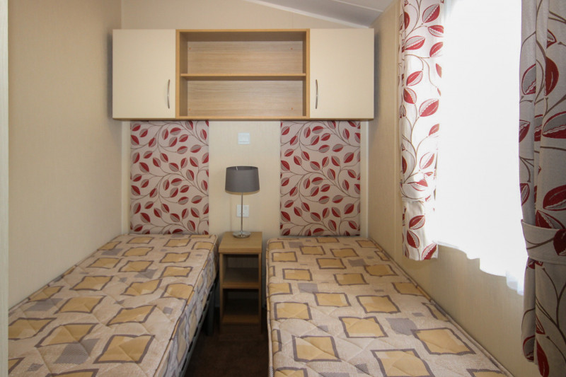 Willerby Brockenhurst 2016 at Allhallows, Kent. 3 bedrooms, decking, DG/CH