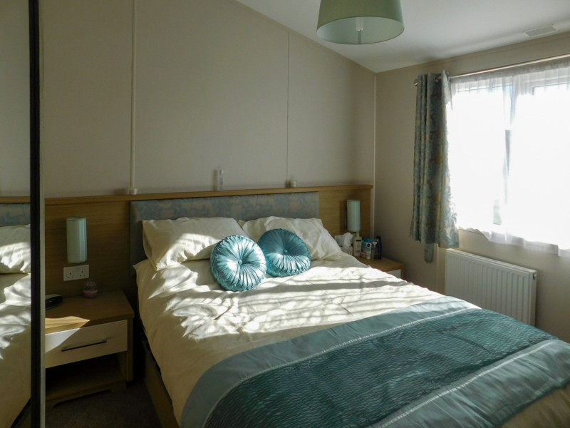 Willerby Pinehurst Lodge 2016 at Romney Sands, Kent. Beautiful lakeside pitch