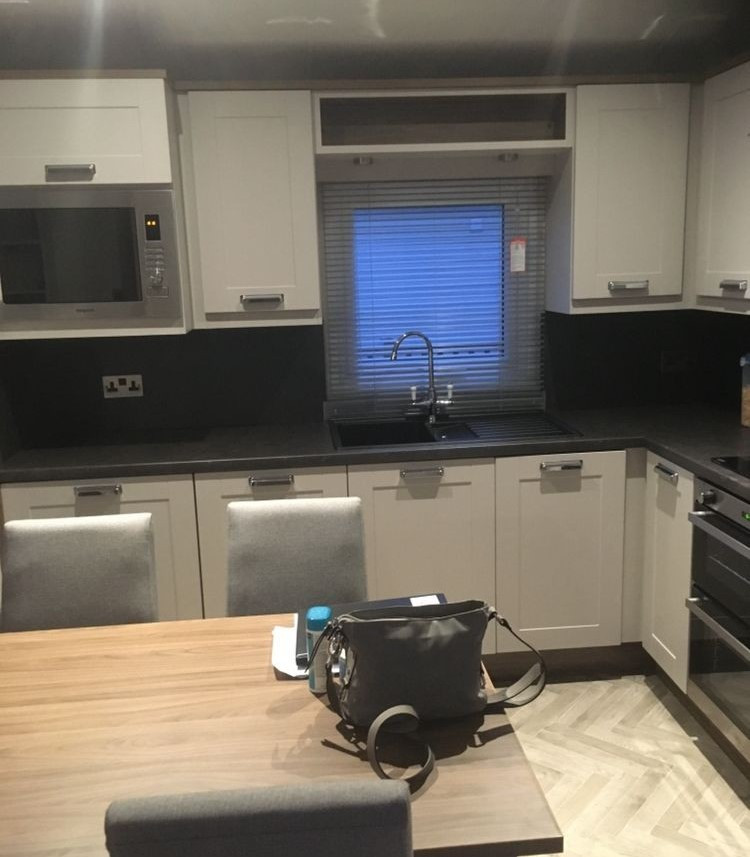 Static Caravan Pinewoods Holiday Park