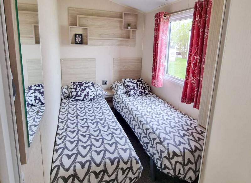 2017 Willerby Lymington 4 bed at New Beach, Dymchurch, Kent