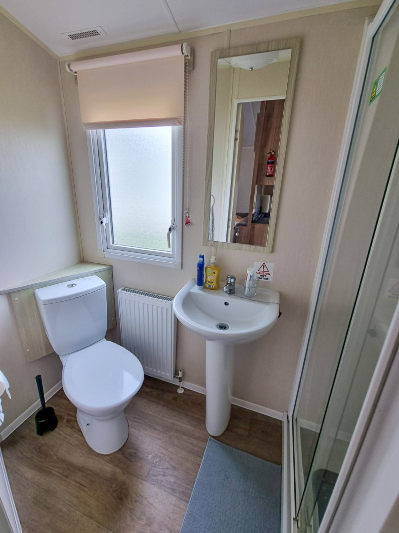 2017 Willerby Lymington 4 bed at New Beach, Dymchurch, Kent