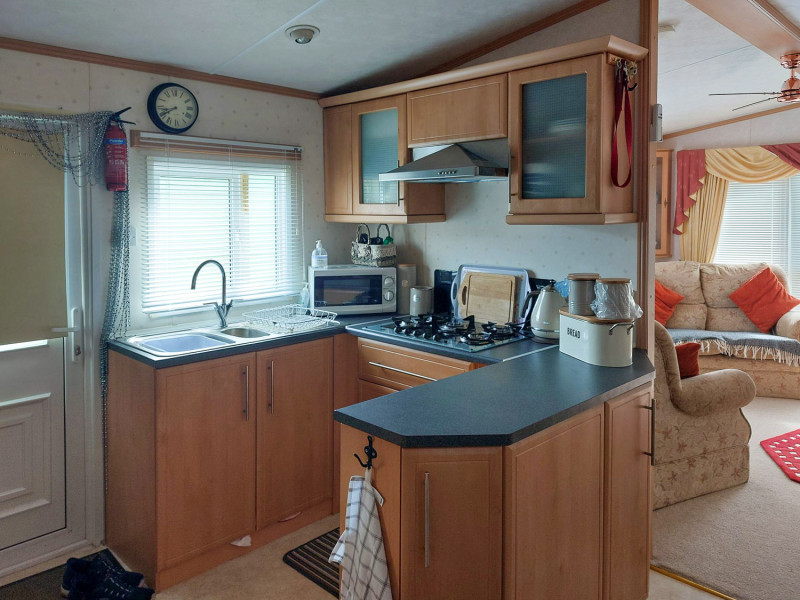 Pemberton Lucerne 2004 on private site near We | Private Sale Caravans ...