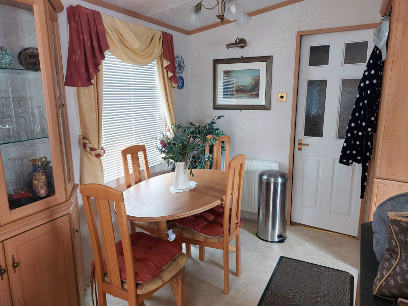 Pemberton Lucerne 2004 on private site near We | Private Sale Caravans ...