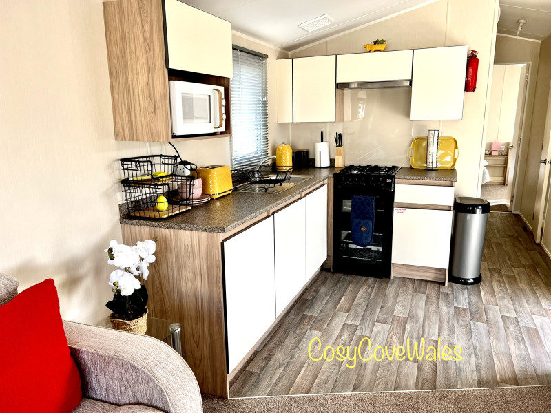 Excellent condition Willerby Peppy 2016 at Lyons Robin Hood, Rhyl, North Wales