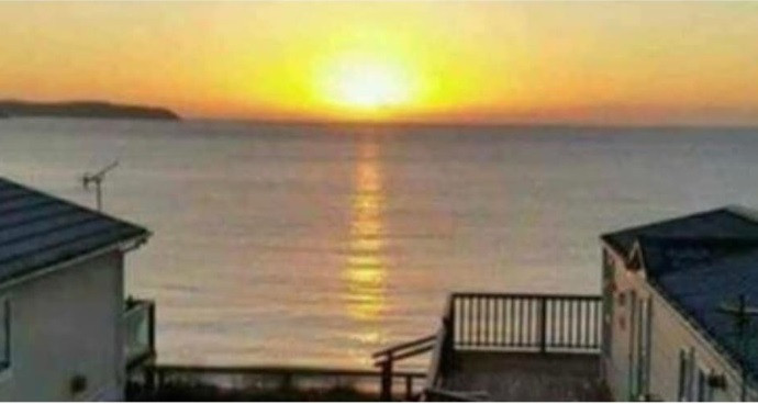 Willerby Vogue 2005 for sale at Lydstep Beach, nr Tenby in South Wales