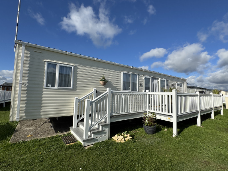 Carnaby Oakdale 2021 centre-lounge style static caravan at Romney Sands, Kent