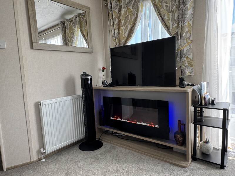 Carnaby Oakdale 2021 centre-lounge style static caravan at Romney Sands, Kent
