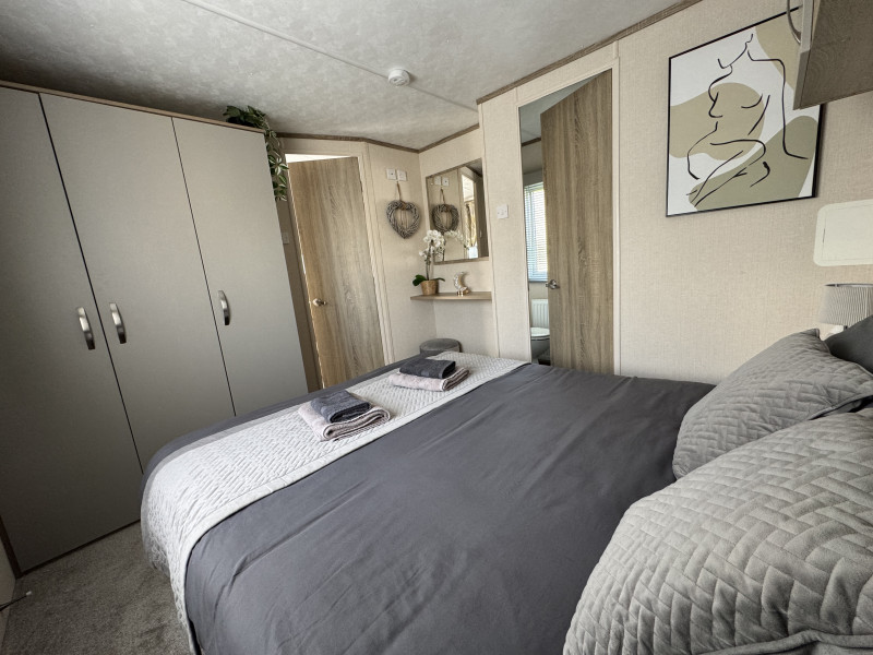 Carnaby Oakdale 2021 centre-lounge style static caravan at Romney Sands, Kent