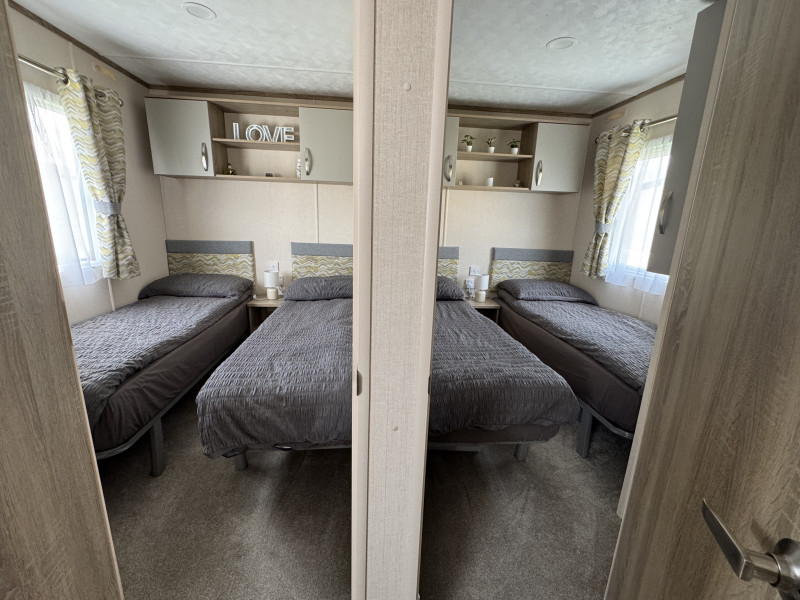 Carnaby Oakdale 2021 centre-lounge style static caravan at Romney Sands, Kent