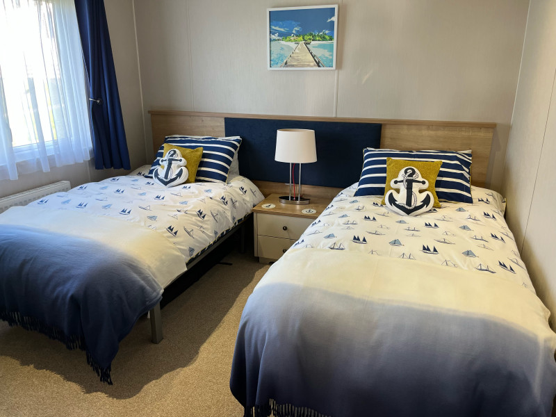 Willerby Pinehurst 2018 lodge for sale sited at Bembridge, Isle Of Wight