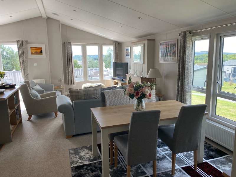 Willerby Pinehurst 2018 lodge for sale sited at Bembridge, Isle Of Wight