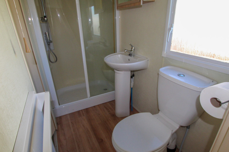 Delta Denbigh Deluxe 2011 static caravan sited at New Beach, Dymchurch, Kent. 3 bedrooms