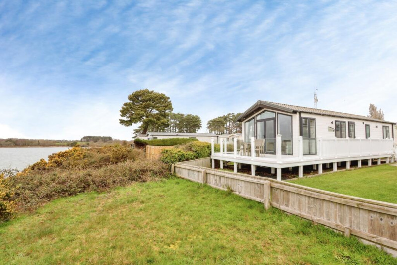 Regal Symphony Lodge 2016 on a front-row pitch at Haven's Rockley Park, Poole, Dorset