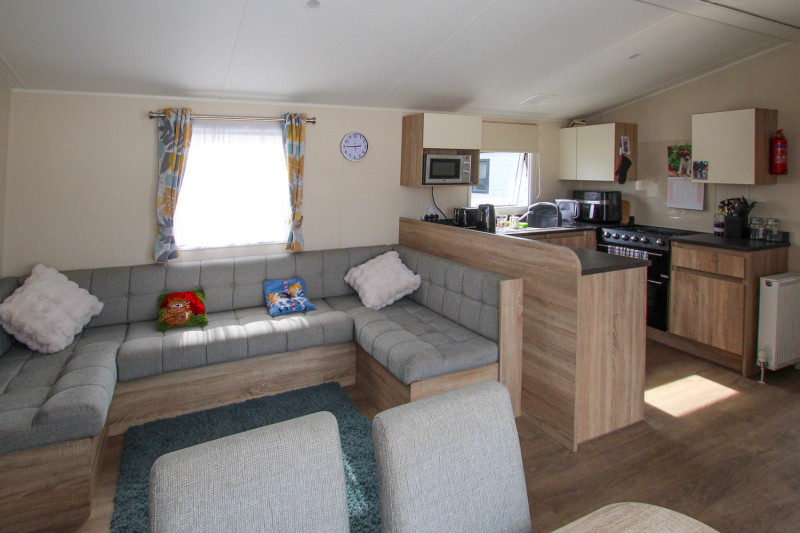 Willerby Johnson 2019 centre-lounge static on New Beach, Dymchurch, Kent