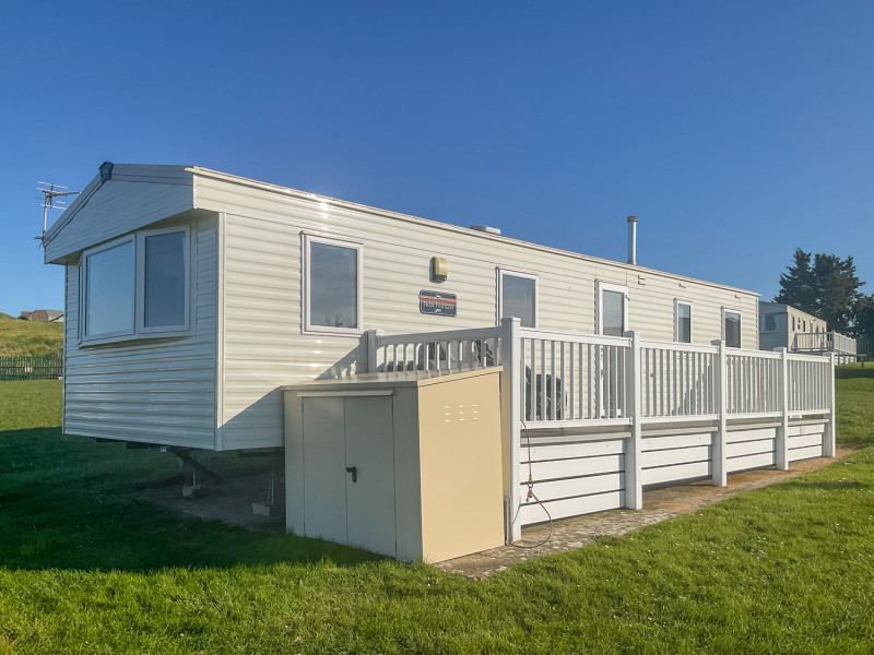 ABI New Horizon 2021 sited at Allhallows, Kent on an Estuary View pitch