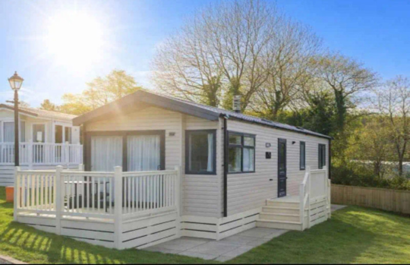 2 Bedroom, Executive Luxury Caravan For Sale in A Beautiful Area Of Gower