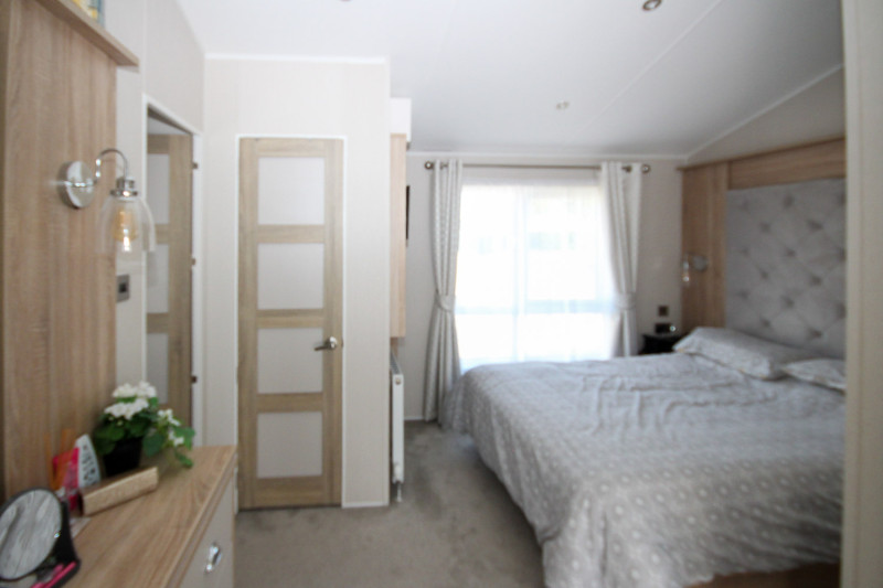 Willerby Vogue Classique 2022 static caravan for private sale sited at Haven’s Kent Coast Holiday Park, Allhallows
