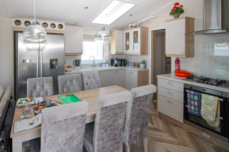Willerby Vogue Classique 2022 static caravan for private sale sited at Haven’s Kent Coast Holiday Park, Allhallows
