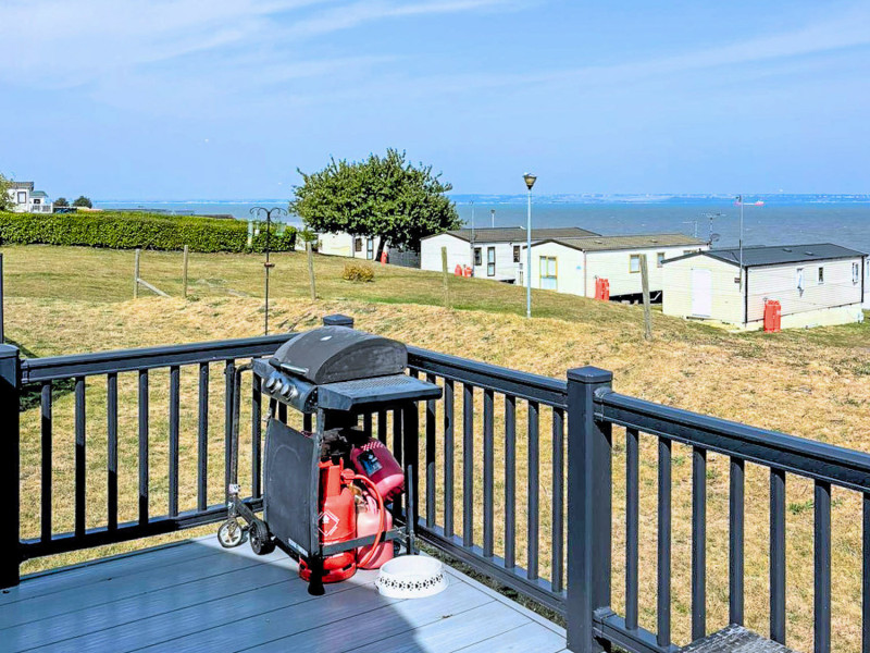 ABI Westwood Lodge 2022 sited at Allhallows, Kent. Great condition and stunning pitch