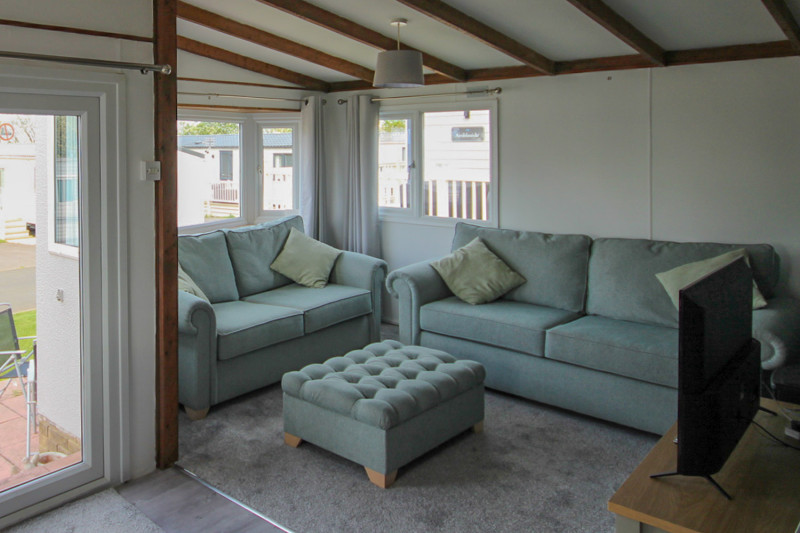 Brentmere Twin Chalet 1989 sited at Allhallows, Kent. 3 bedrooms. Fully renovated