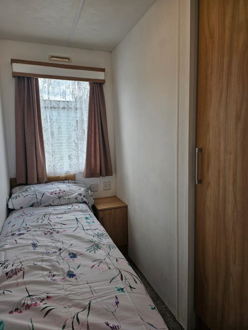Delta Denbigh Deluxe 2011 static caravan sited at New Beach, Dymchurch, Kent - 3 bedrooms
