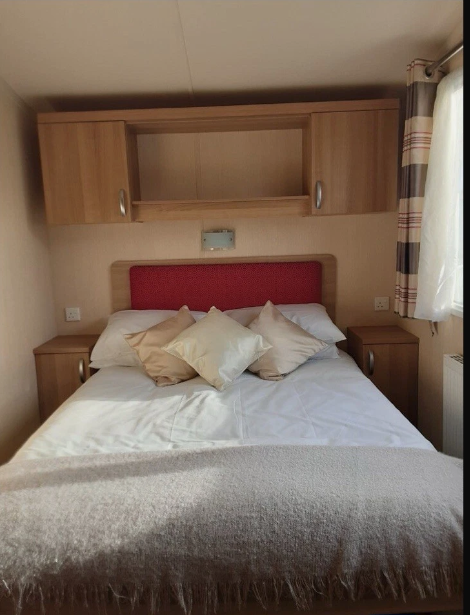Swift Bordeaux 2014 static caravan on Golden Leas Holiday Park, Sheppey, Kent