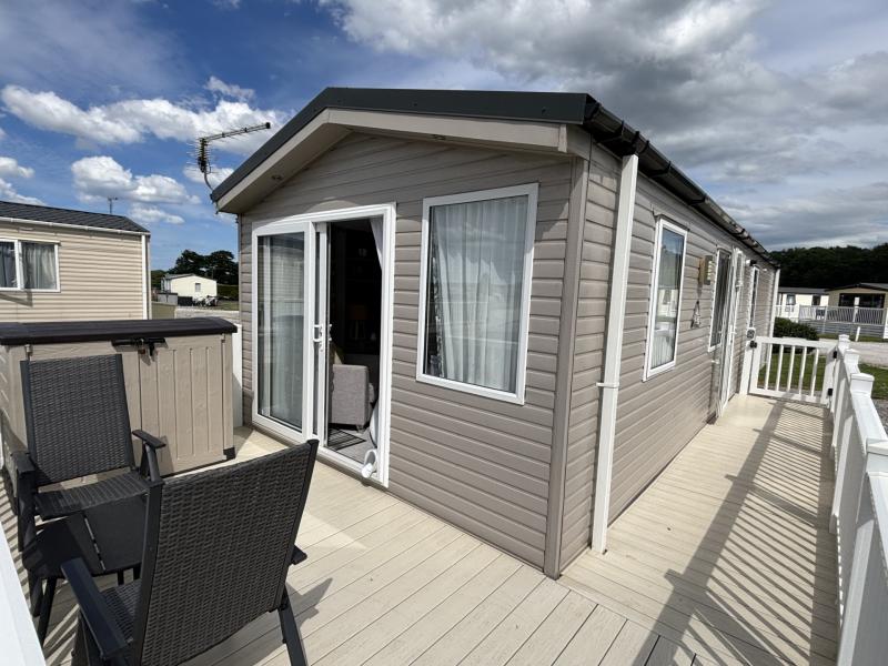 Atlas Jewel 2020 sited at Burton Constable Holiday Park, East Yorkshire