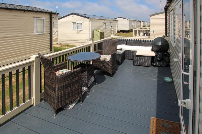 Willerby Grasmere 2022 with decking sited at Seaview Holiday Park, Whitstable, Kent
