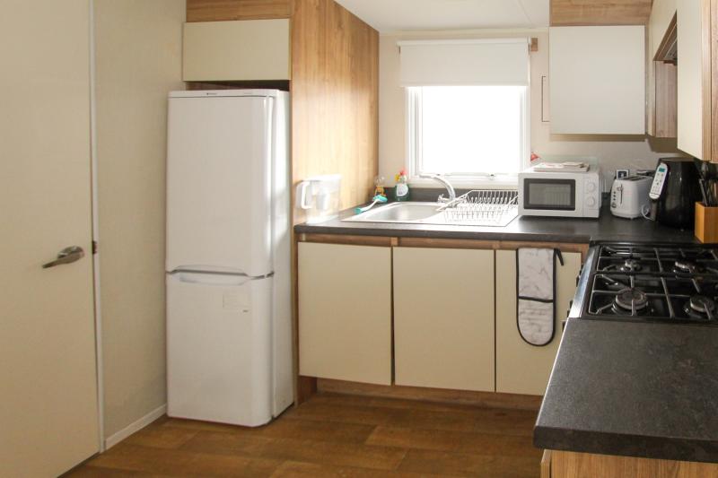 4 bedroom (10 berth) Willerby static caravan at New Beach, Dymchurch, Kent