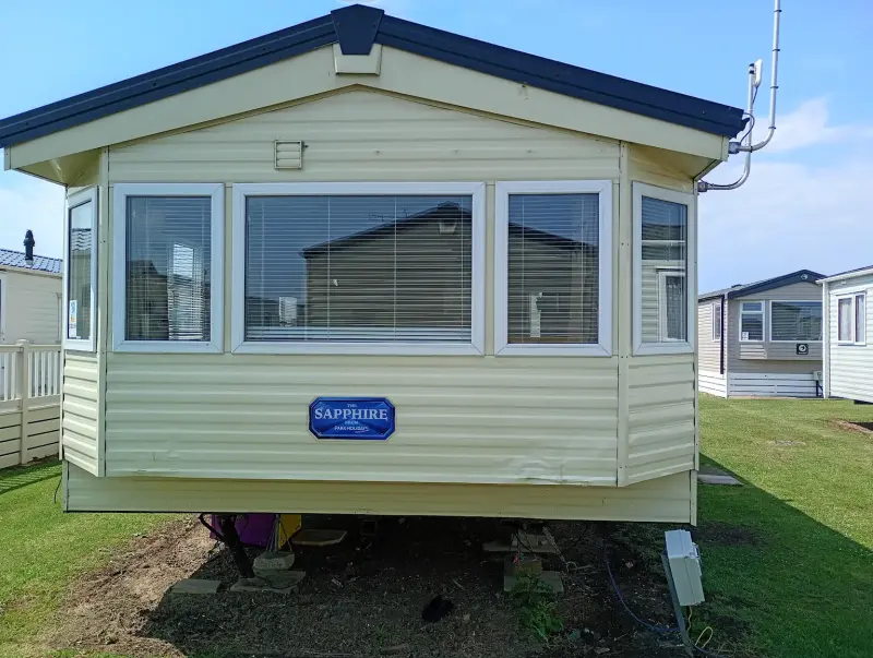 2 bedroom static caravan for sale on site, Whitstable