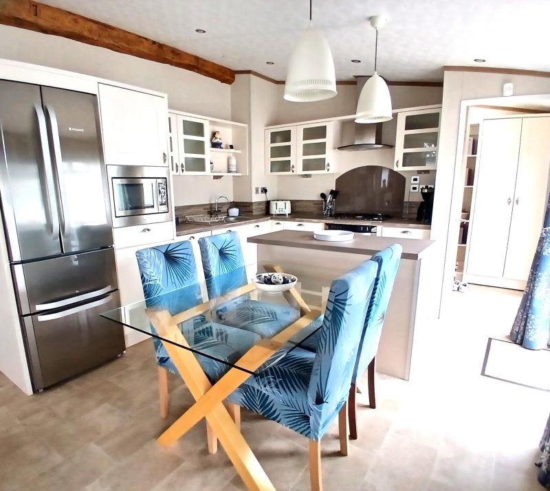 2 bedroom luxury lodge - Skegness