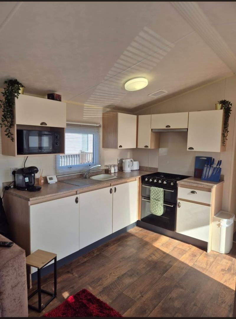 2 Bedroom caravan for sale on Unity 7 Lakes Crowle