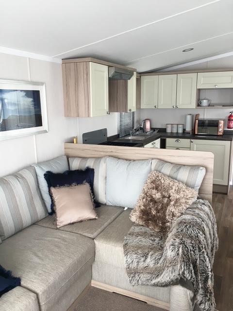 2 Bedroom, 6 Berth Static Caravan for Sale, Thornwick Bay Holiday Park, Flamborough