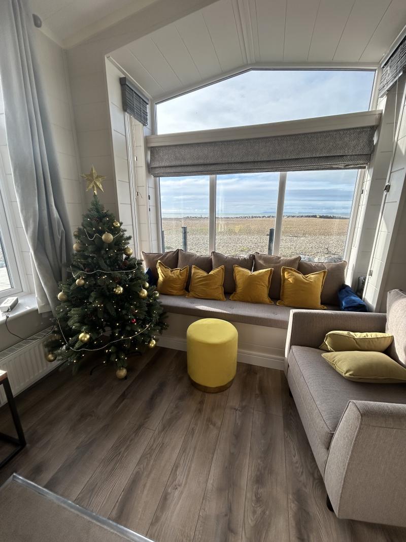 Luxury seafront 3 bedroom lodge for sale with hot tub in Selsey