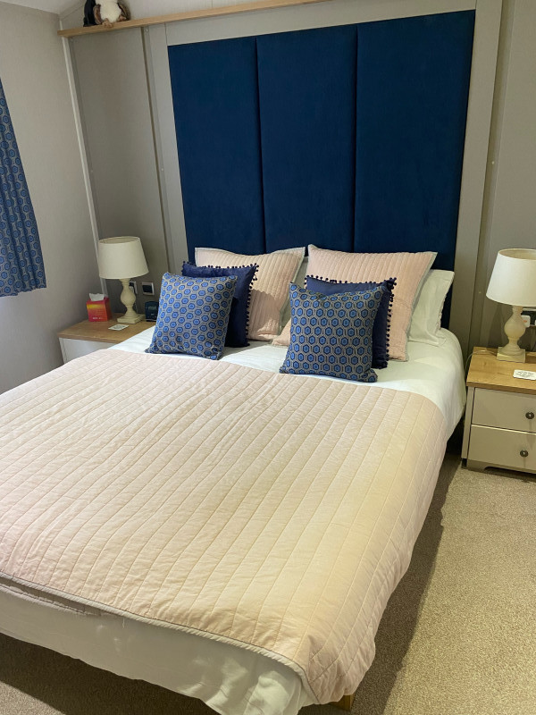 Willerby Pinehurst 2018 lodge for sale sited at Bembridge, Isle Of Wight